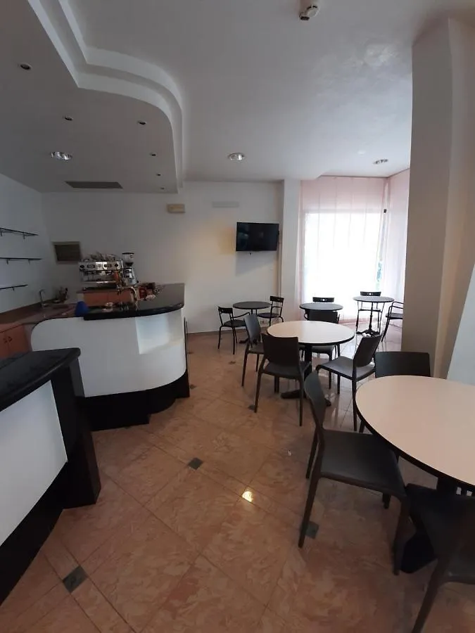 Hotel Altamarea Misano Adriatico 3*,